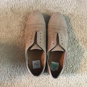 Dv shoes